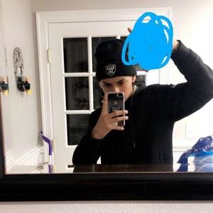 Meet your Posher, Diego